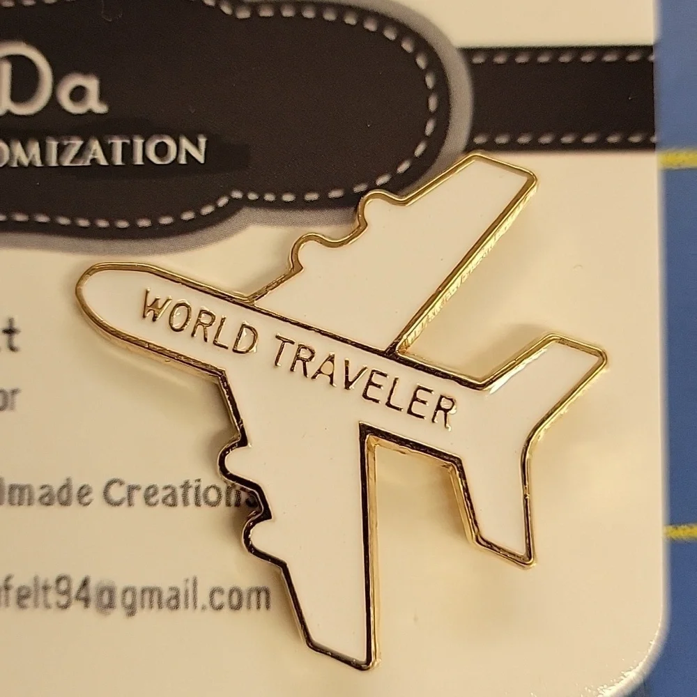 World Traveler White & Gold 1.25